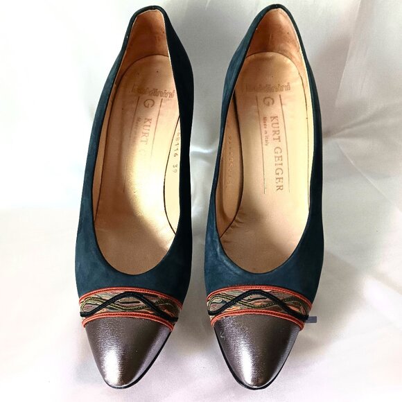 EUC ~ KURT GEIGER Baldini Gorgeous Navy Blue Suede Pumps ~ Size 9 - Picture 2 of 15
